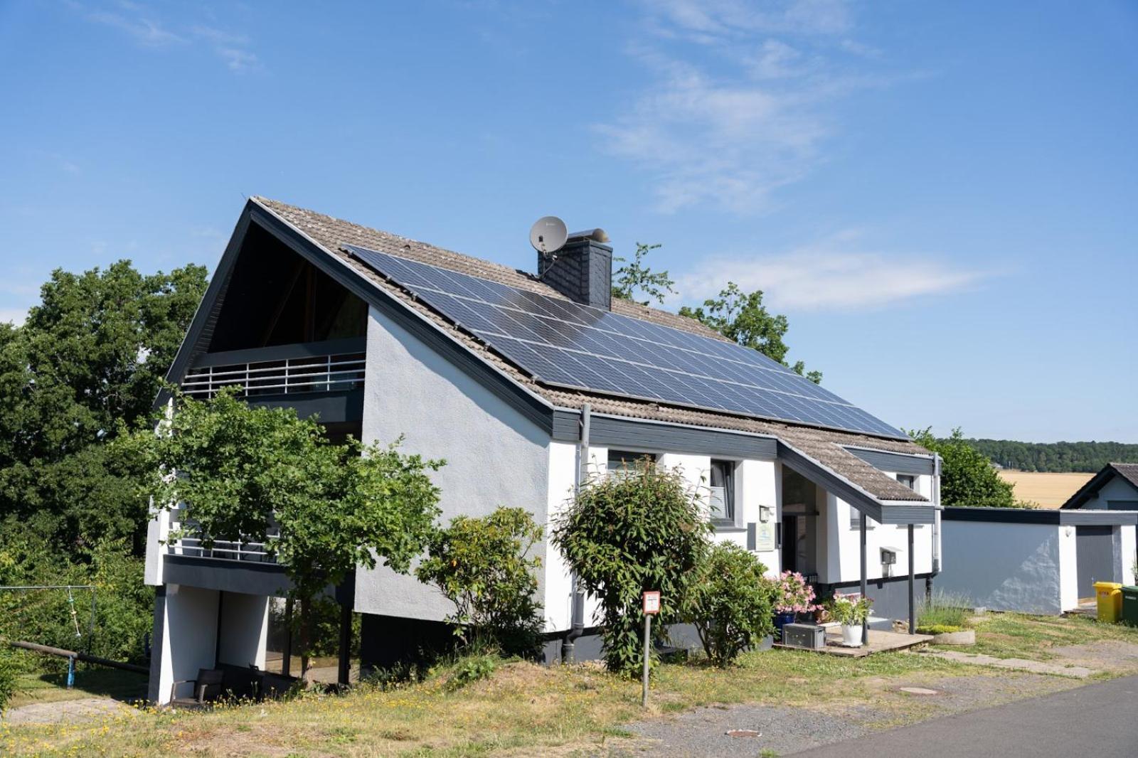 Ferienhaus Schoene Aussicht Ferienwohnung Gruen Hemfurth-Edersee Dış mekan fotoğraf
